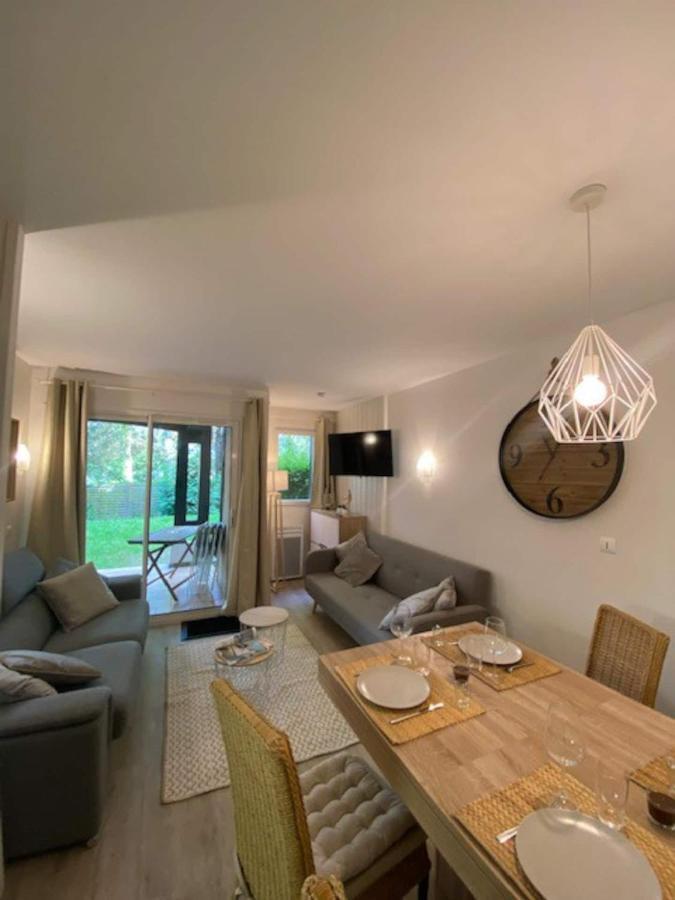 "Magnifique 2 Pieces Deauville" Piscine Et Jardin Exterior photo