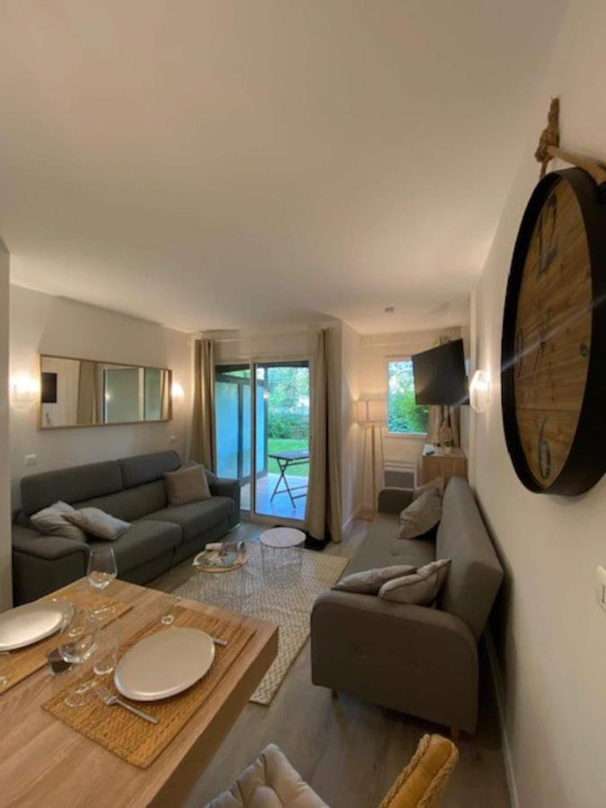 "Magnifique 2 Pieces Deauville" Piscine Et Jardin Exterior photo